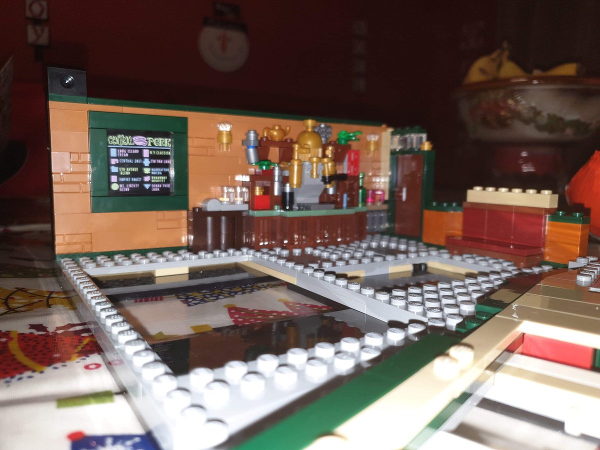 skippyk2014's tweet photo. @mermhart Building the Friends Lego set 😁 x https://t.co/6X29u05lsg