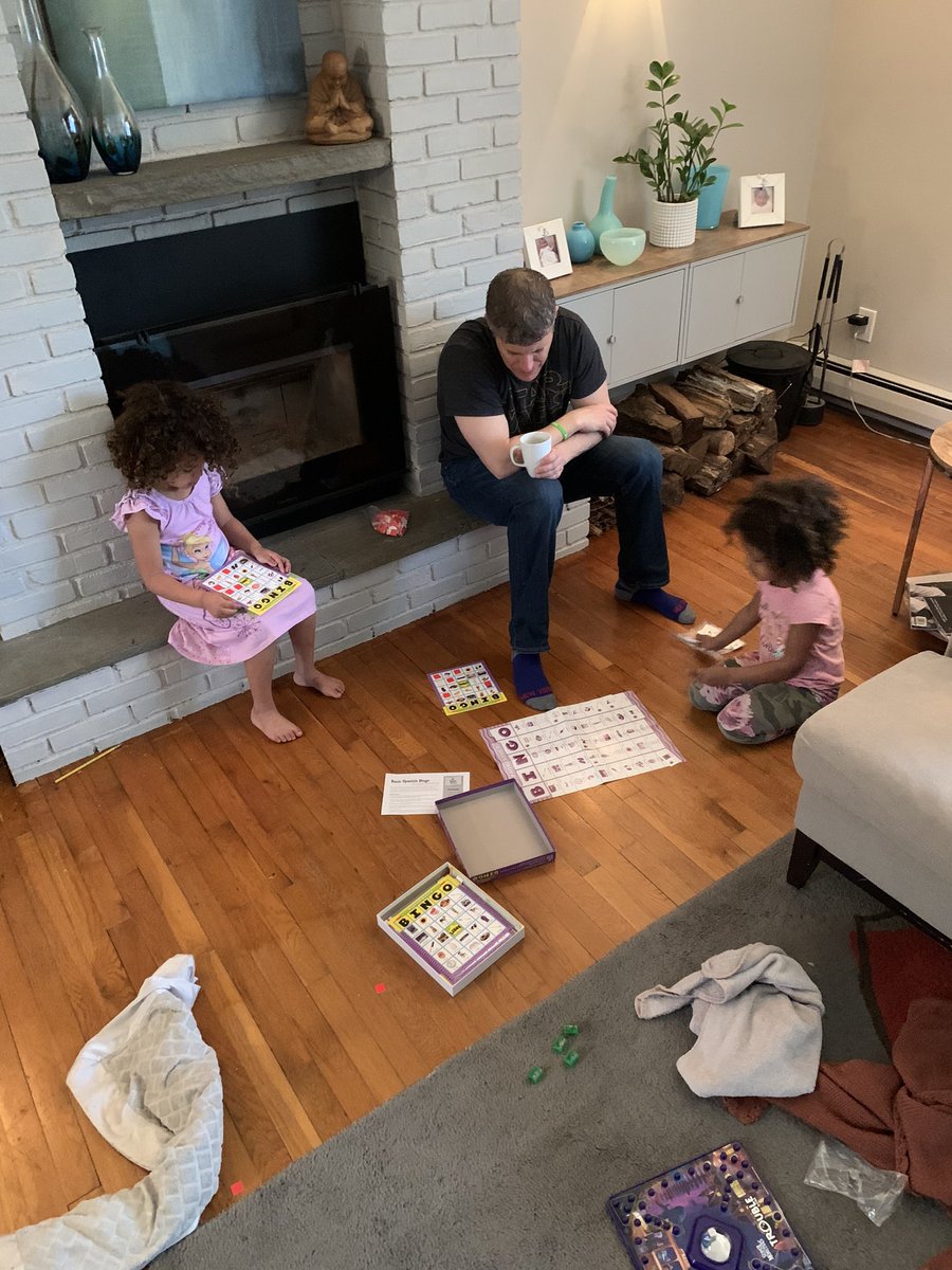 JDanielOnativia's tweet photo. Morning Spanish Bingo. This counts as Spanish class today, right? @JoeO_SOMS @MrsDamianoDL @Srta_BravoDL @MrsOrtiz119 https://t.co/bn7no3DgyP