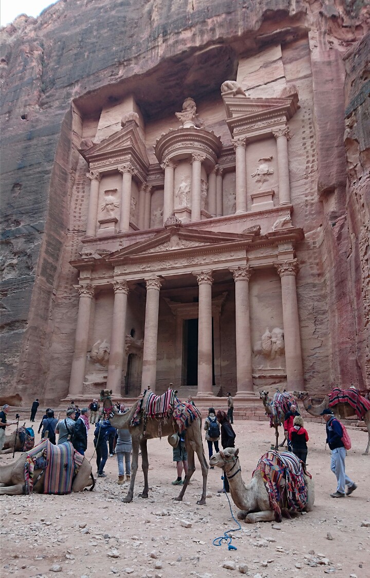 Travel_Dandy's tweet photo. Pick a fav #travel memory to inspire others this #ThrowbackThursday 🌍 ☺ 

Mine was exploring the desert landscapes of #Jordan; feeling like Indiana Jones at #Petra &amp; a dip in the Dead Sea 🏊

@wanderlustmag #wishiwasthere 

#ThursdayMotivation @VisitJordan #armchairwanderlust https://t.co/wy1w7WxTfr