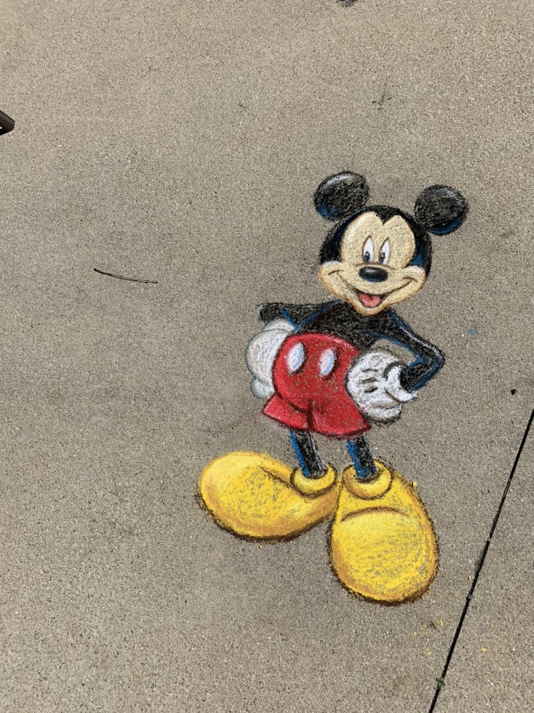 AprilKever's tweet image. Spreading love and joy! We will get through this! #WeareNACS #DayofHope #chalkyourwalk