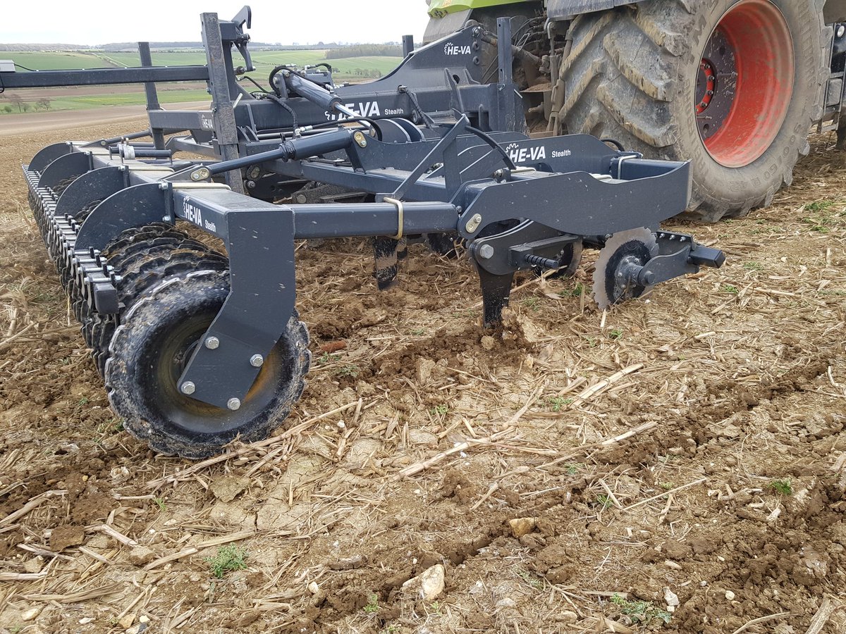 HEVA_uk's tweet photo. With #cultivations & #drilling in full swing across the UK, just thought we would share a few pics of #heva equipment out & about from the past few days #Combidisc #stealth #asgoodasitlooks @FarmersGuide @cpm_magazine @ArableFarming #keeponfarming https://t.co/cHgaD9fw7z