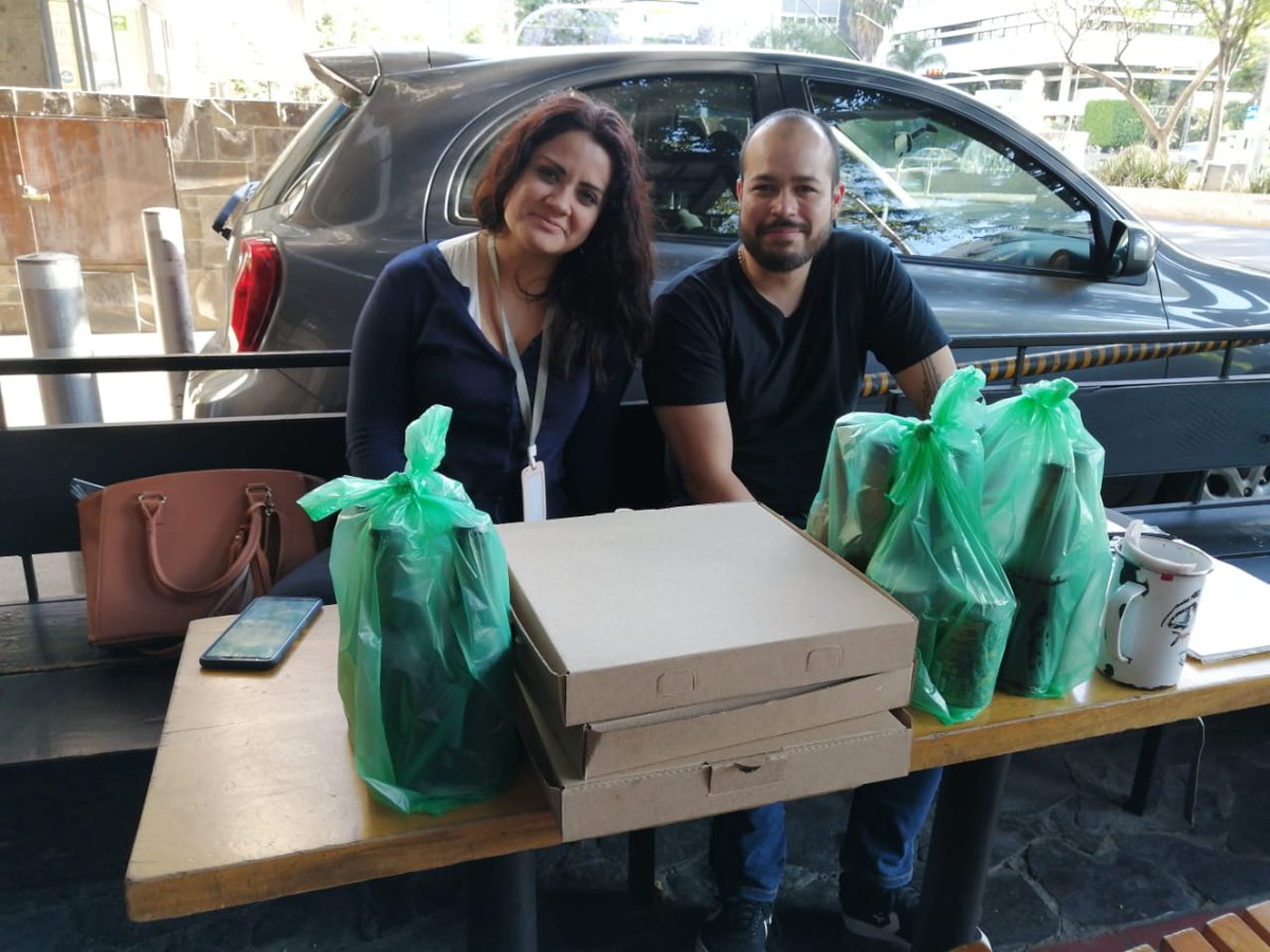 Gracias a los Ruidosos por equipar su cuarentena con nosotros!
#ApoyaTuBar pide tu pack de cheve, nosotros te regalamos la pizza. Pide con Gaspar 322 277 1090 <a href="/tuenchapu/">Tú en Chapu</a> <a href="/CorredorChapu/">Corredor Chapultepec</a> 
#ConsumeLocal #Gdl #Chapultepec #GrilloRuidoso
