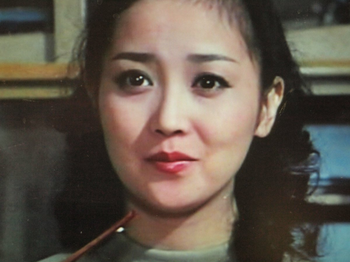 ドラ息子 さらに林の妻役にあべ静江 被害者の妻でスナックのママ役に山口美也子 出番は少ないものの 妙に存在感のあるスナックのマスターには木村元 同僚運転手役に青空球児 好児 劇中でも球児 好児の掛け合いがあり ハードになりがちなドラマに
