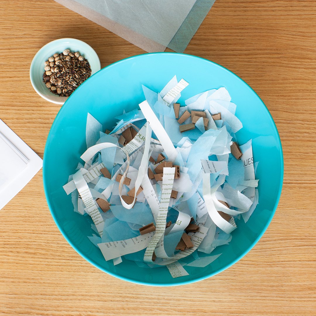 HowLifeUnfolds's tweet photo. Make these unique seed cards to send to loved ones near or far. Get the instructions here: https://t.co/iAPf8qGx0X #kidsactivity #quarantineart https://t.co/7rgkFO932j