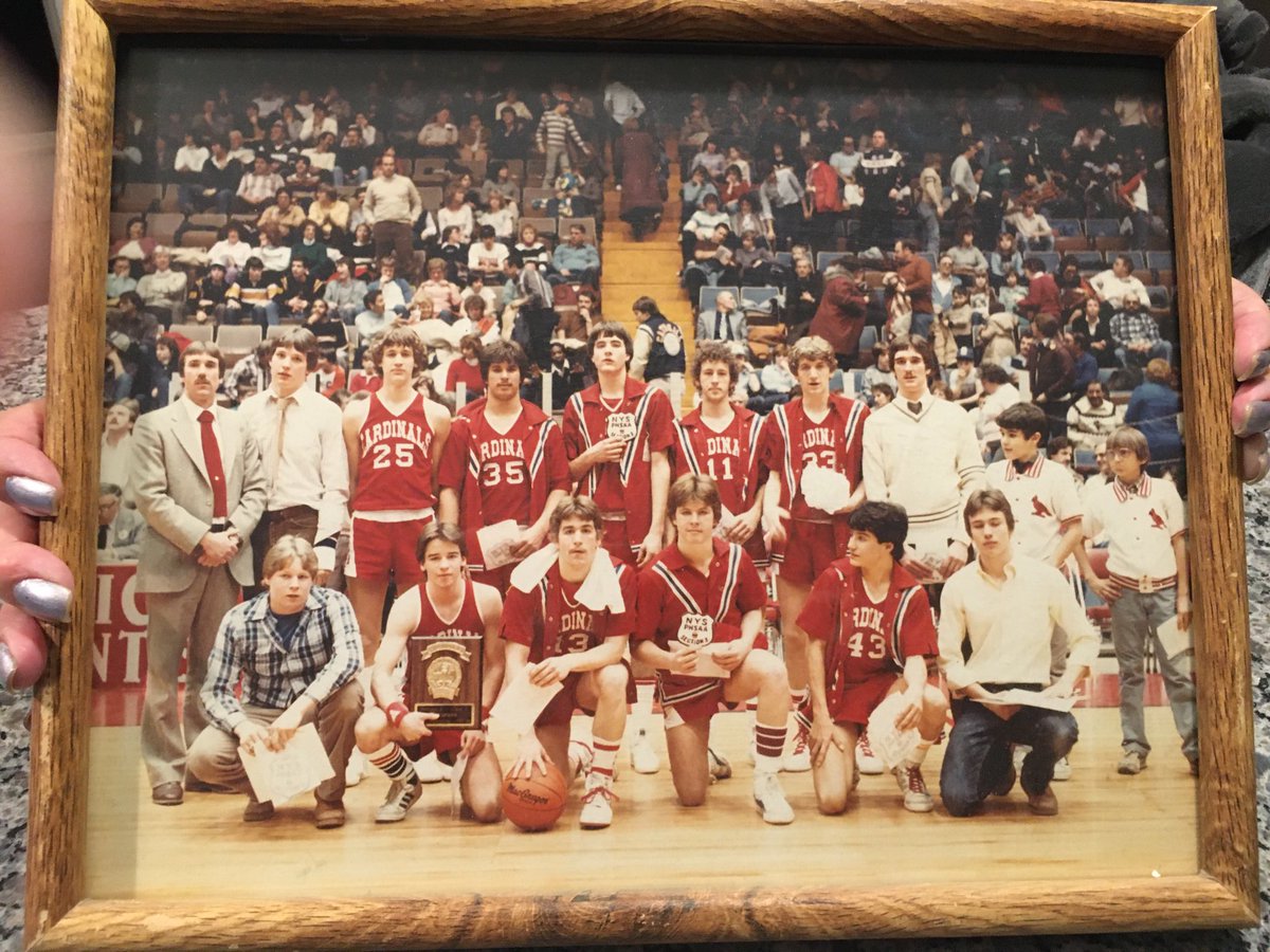 Throwback Thursday!
83-84 Sectional and Regional Champs!
