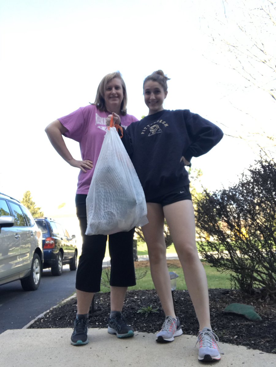 PittPlogging's tweet photo. The Kolodys are back at it with another full bag of trash! #plogging #pitt #sustainability https://t.co/Ar3RE9u8Gg
