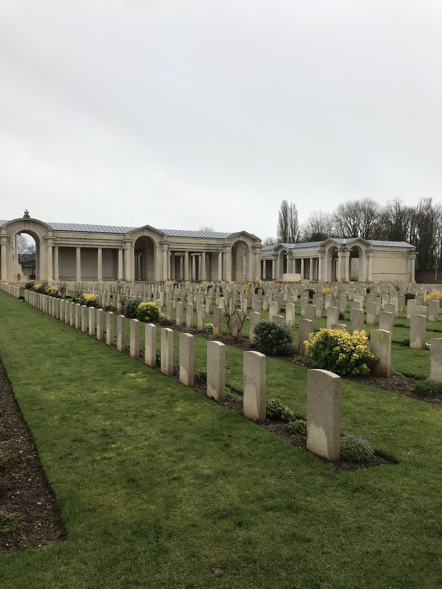 conorwillixms's tweet photo. Commemorating those who lost there lives in the battle of Arras that started 103 years ago today #Arras103 #CWGFinterns #VimyRidge @CWGC https://t.co/iTLOfWQZN7