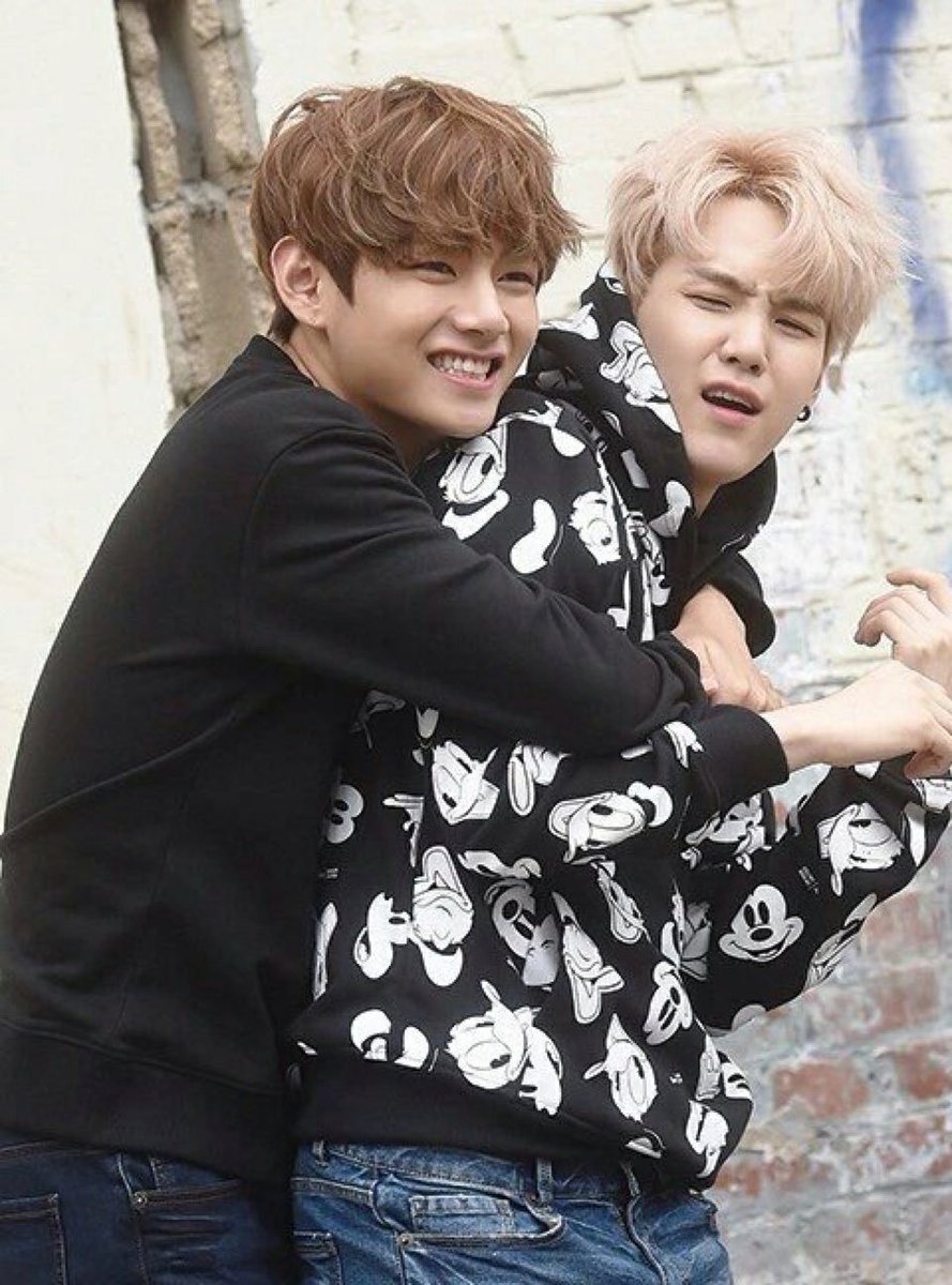 and now a compilation of hugs! hold your yoongi by hugging him