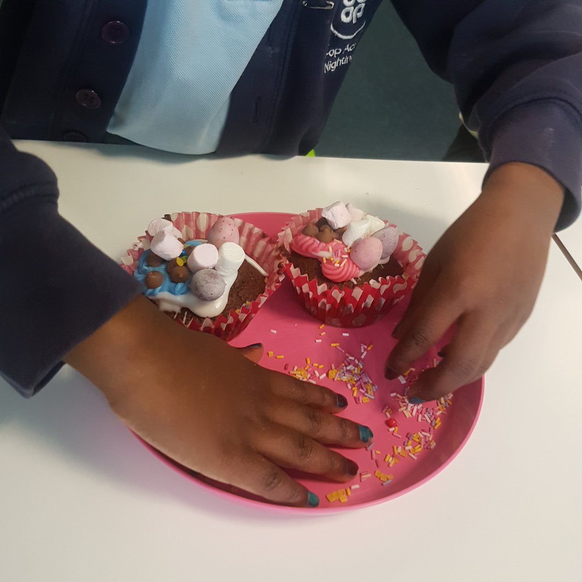 MrsTanday's tweet photo. The finished product! 🎂 #'eggs'cellent! 🥚 #edutwitter @coopnightingale https://t.co/b3ub9uxLpx
