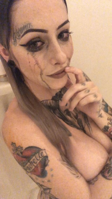 Good morning https://t.co/AWaizMT8Ue<a href="/tag/manyvids"class="tags"><span>#manyvids</span></a><a href="/tag/mvsales"class="tags"><span>#mvsales</span></a>