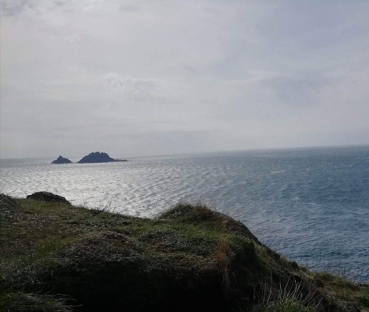 Missing days out all along the beautiful #cornishcoast like this at Cape Cornwall, but luckily enough we are just about in cycle distance! #bike #plasticfreecoastlines #plasticpollution #plasticfree #2minutebeachclean #CleanerSeas #beachclean #beachcleanup #beachlitter #beachbum