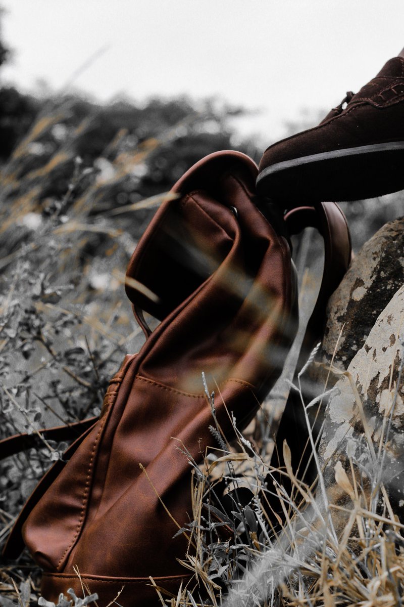 GraniteForce99's tweet photo. #markhams #relayjeans86 #lockdown #SouthAfricaLockdown #artisticphotography #bags https://t.co/jckaMc3e1v