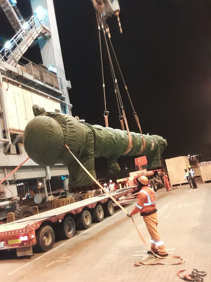 FreightRachel's tweet photo. CSS Delivers Another Load of Over-Dimensional Cargo in Bahrain
https://t.co/7ZcbDsemyh
@CSSGroups
#projectcargonetwork #PCN #projectcargo #heavylift #cargo #freight #logistics #overdimensional #Bahrain #trucks #trucking https://t.co/RQqwkZTlqw