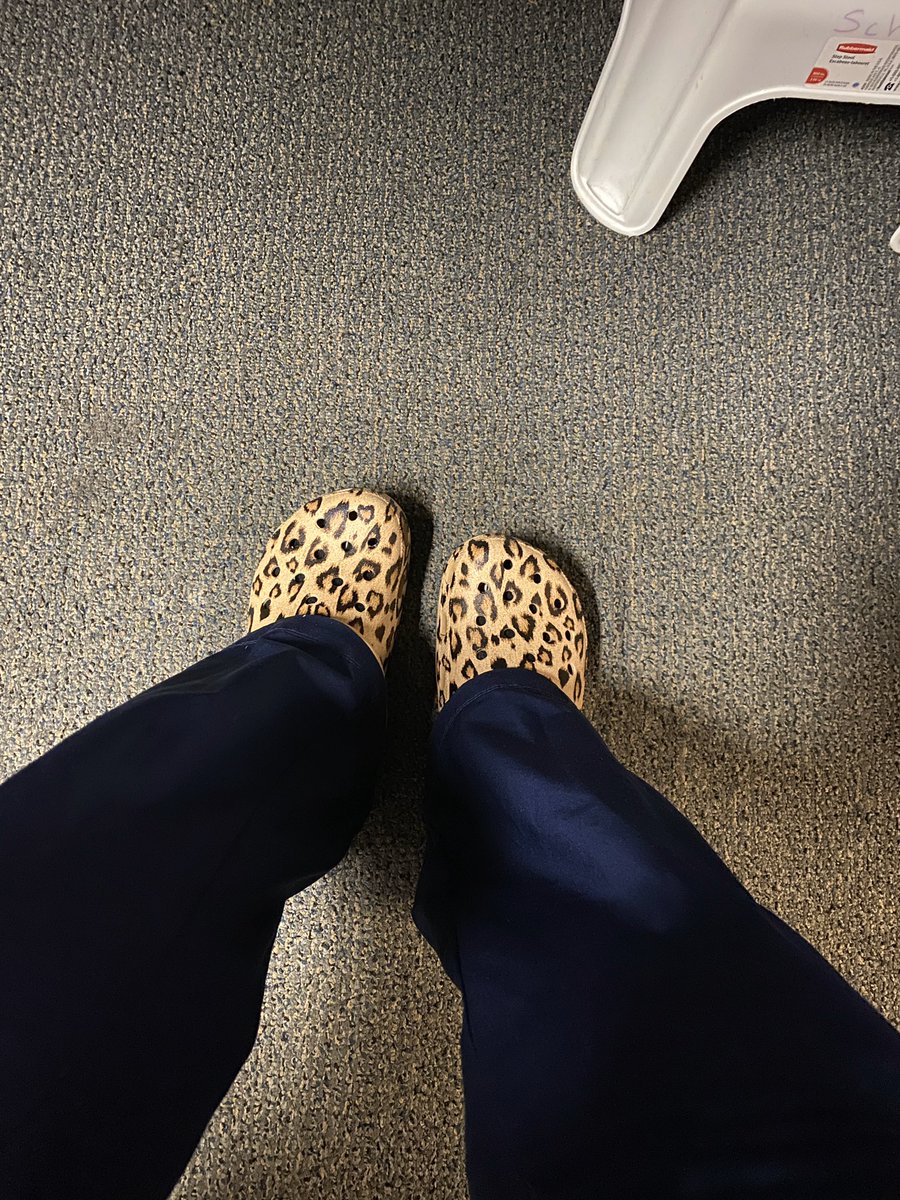 BellaJazzi's tweet photo. Thanks @Crocs for my free pair of crocs #shareapair #freecrocsforhealthcareworkers https://t.co/7AoU1rGnUs