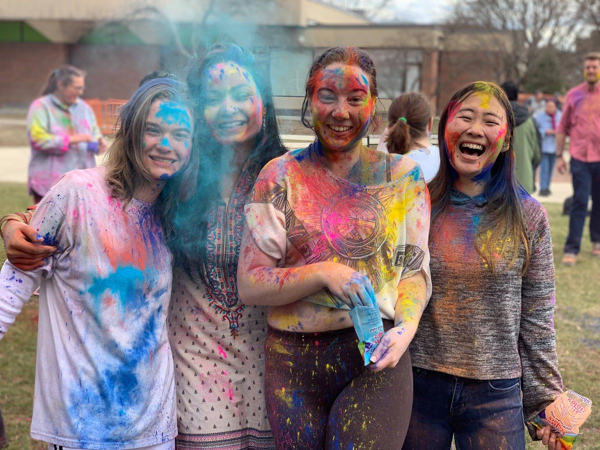 omsssksc's tweet photo. #TBT Keene Holi Festival 2019
Celebrating the arrival of spring, Holi (also called Holika  or Phagwa) is a festival practiced by Hindus in countries such as India, Nepal, Bangladesh, and the United States. https://t.co/3WQeINxvdg