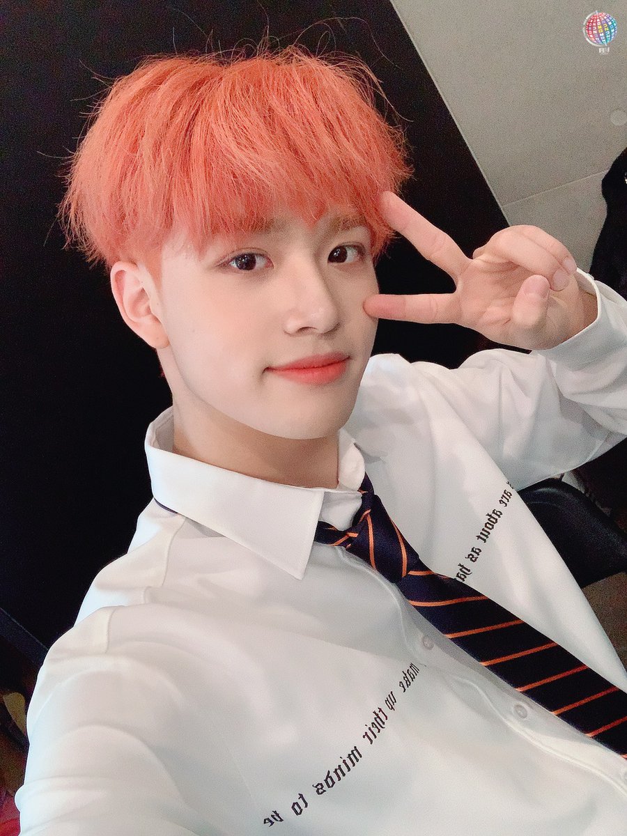 McndOfficial_'s tweet photo. #빅 보다 상큼상큼한 과일은 없죠🍋🍊🥝🍓🍍

#MCND #BIC
#SCHOOL_AGE #떠 #Spring https://t.co/03x0O607iW