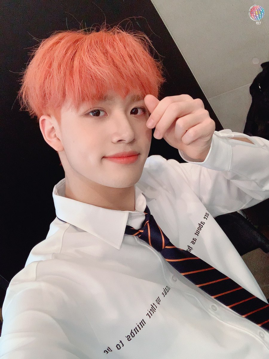 McndOfficial_'s tweet photo. #빅 보다 상큼상큼한 과일은 없죠🍋🍊🥝🍓🍍

#MCND #BIC
#SCHOOL_AGE #떠 #Spring https://t.co/03x0O607iW