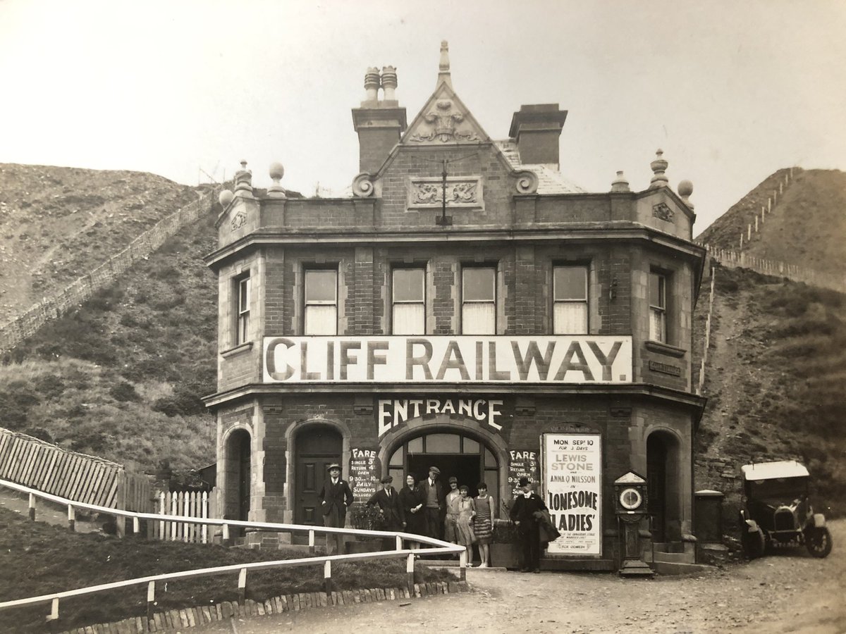 Here’s another of the Cliff Railway with the film poster, a movie release of 1927. What a bunch of swells!