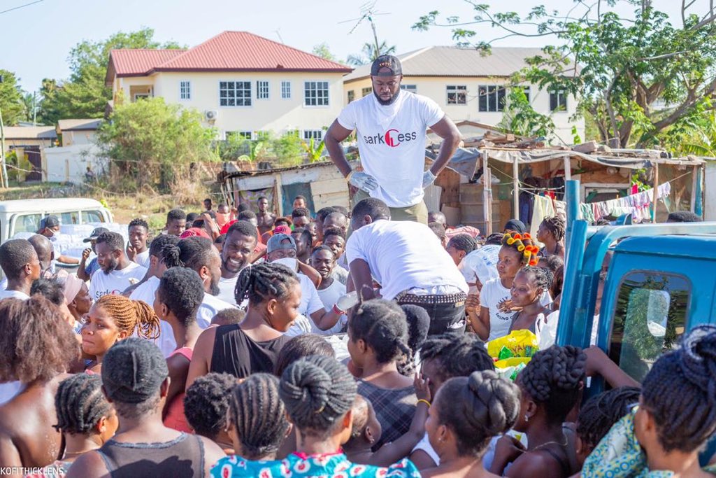 Sarkodie donates to the people of Tema amid lockdown 