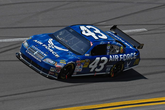 teams_low's tweet photo. Here is part 2/3 of our favorite @ReedSorenson36 paint schemes of all time, featuring all the fabulous patriotic and military designs that have hit the track. Which one of these is your favorite? Let us know below👇

@Cards2P @DCSCInc @EKKOlifts @BigelowBethany @wreckersupplyus https://t.co/6yVVJOyxMM