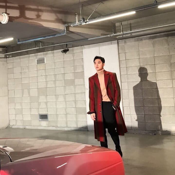 He doesn't even have to be in the car, tbh, still aesthetic