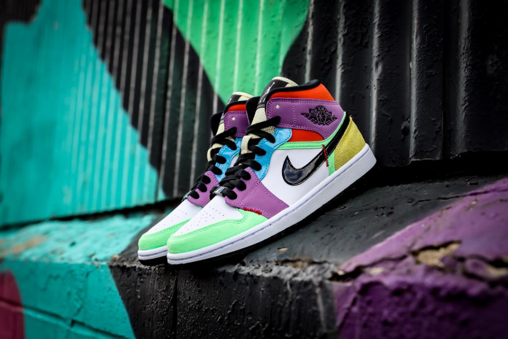 foot locker jordan 1 mid womens