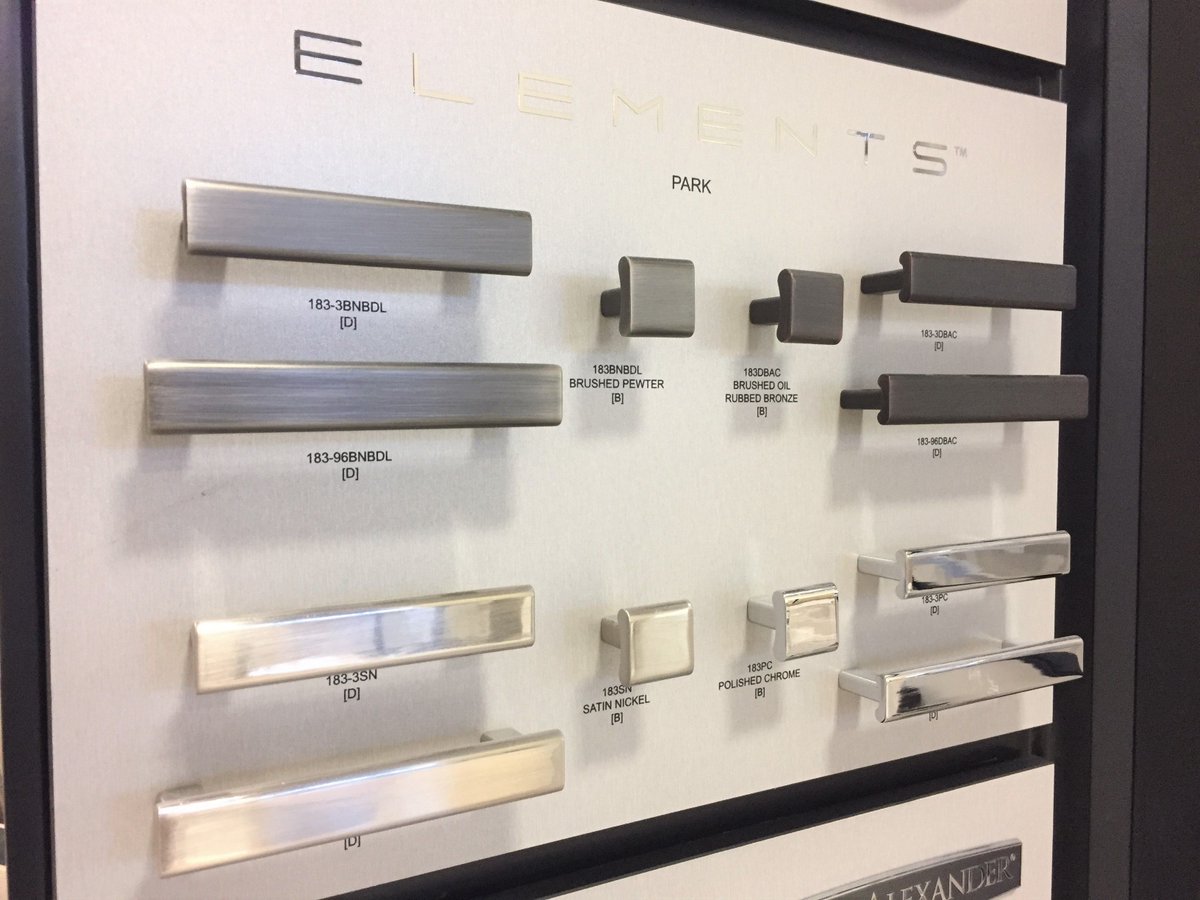 UnitedTileCo's tweet image. Change up your cabinets with new hardware. Little changes make a big difference!
.
.
.
#unitedtileco #hardwareresources #jeffreyalexander #elements #cabinetjewelry #shoplocal #newconstruction #remodeling #newhardware #newlook #sleek #modern #traditional #whatsyourstyle