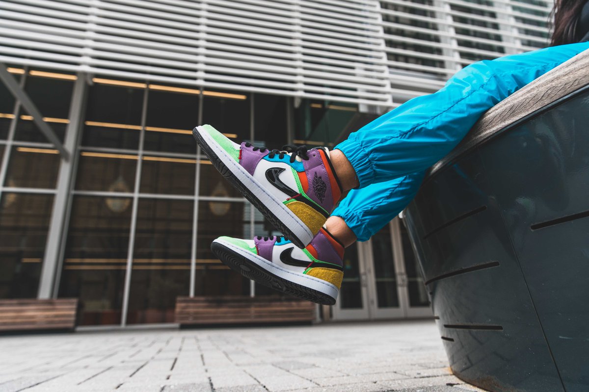 women's multicolor jordan 1