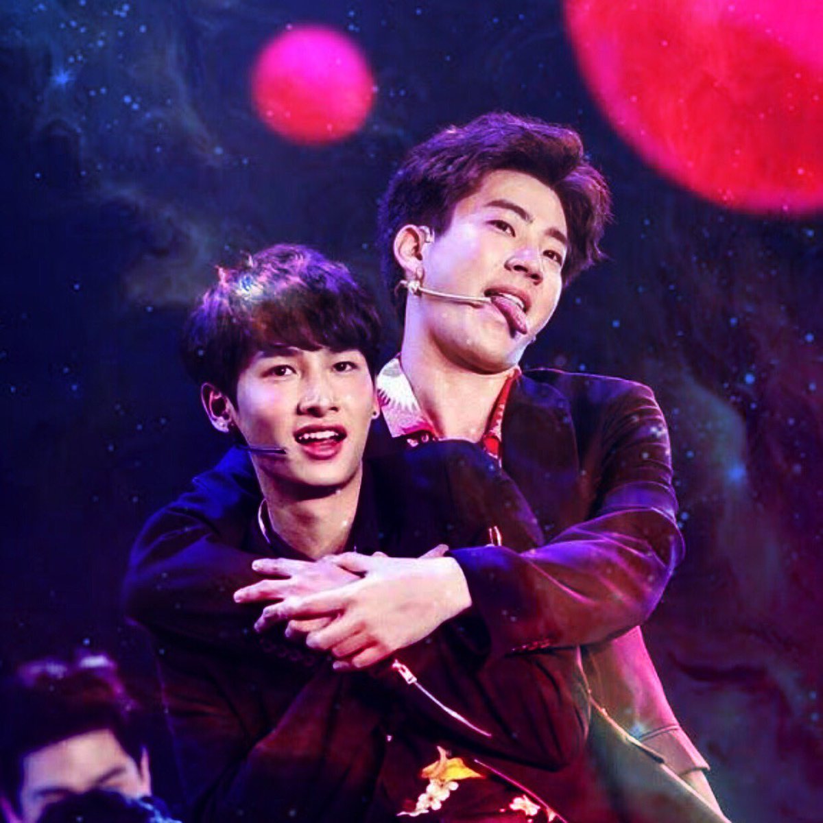 OffGun - Red"Losing him was blue like I'd never knownMissin' him was dark grey, all aloneForgetting him was like tryin' to know somebody you never metBut loving him was red."