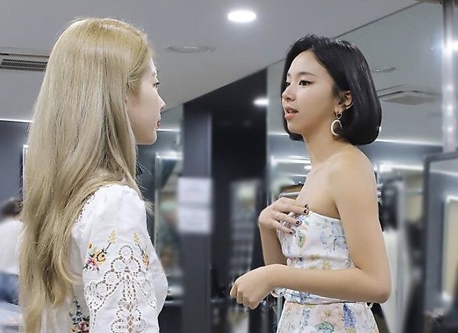 chaeyoung as “barbie as the princess and the pauper”s erika