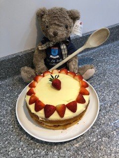 DLSjsy's tweet photo. Mr and Mrs Sharrock's entry to the De La Salle Bake Off challenge suggests our Biology and Computing specialists respectively have more than a little creativity and baking prowess! #DLSBakeOffChallenge #DLSExcellenceWithinReach https://t.co/Mj0j0q3j8t