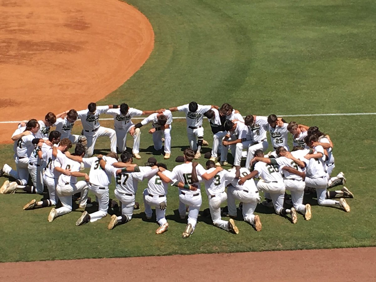 BCBearsDen's tweet photo. Today’s #ThrowbackThursday from @BCBearsDen are photos from the 2019 World Series trip by @brookhaven @haven_baseball! Third in the @NJCAABaseball DIII World Series &amp; 42 wins! Go Bears!! https://t.co/GfR07ApH5S