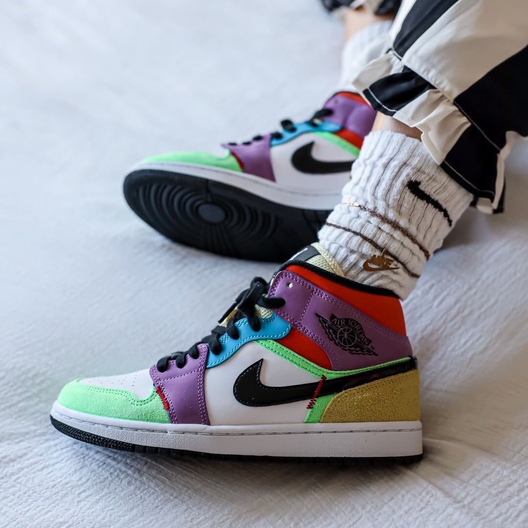 foot locker jordan 1 mid womens