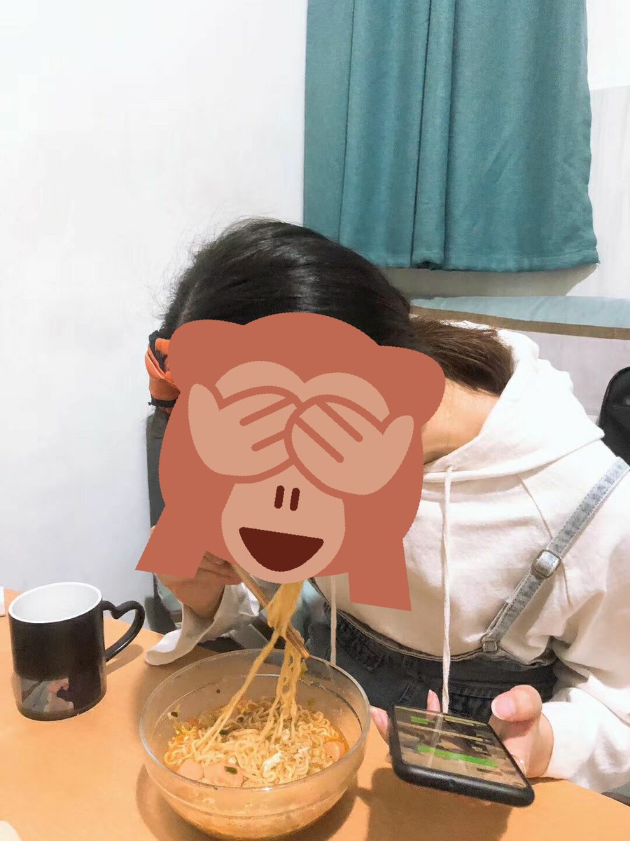 Jerry70109480's tweet photo. 哥哥下面给你吃，让哥把你的安全裤销毁了怎么样？😏😏😏😏 https://t.co/sri7AqCoCy