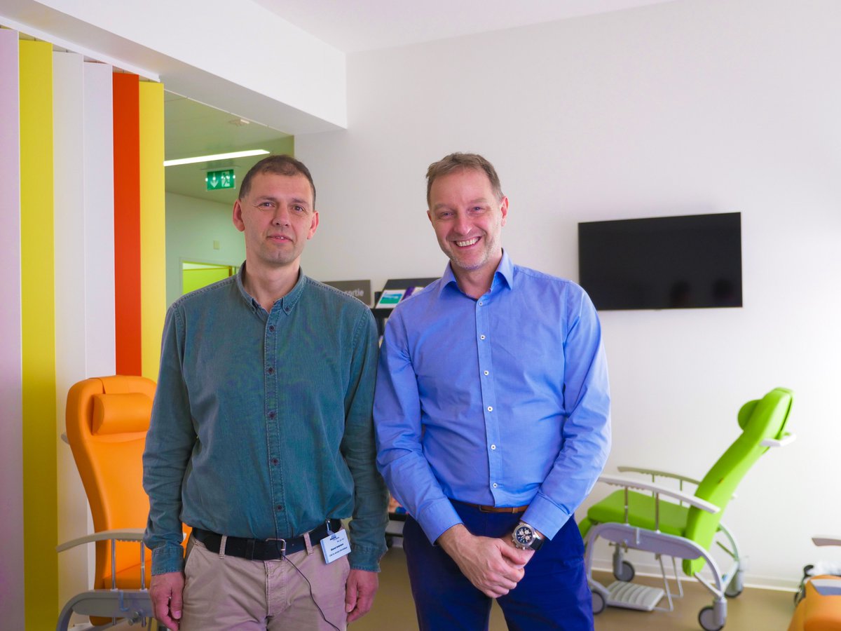 nextday_vision's tweet photo. 🔒[Témoignage n°1/12] 
📍L'invité d'honneur du jour : 
🎬Gianni Imbriani, Responsable Informatique de l'Hôpital du Jura 
https://t.co/F26ElE8KC4 
#projet #cybersecurite #sécurité #informatique  #cybersecurity #cybersecurite #tech4trust #jura  #innovation #sante #hopital https://t.co/kz3qCOjGuz