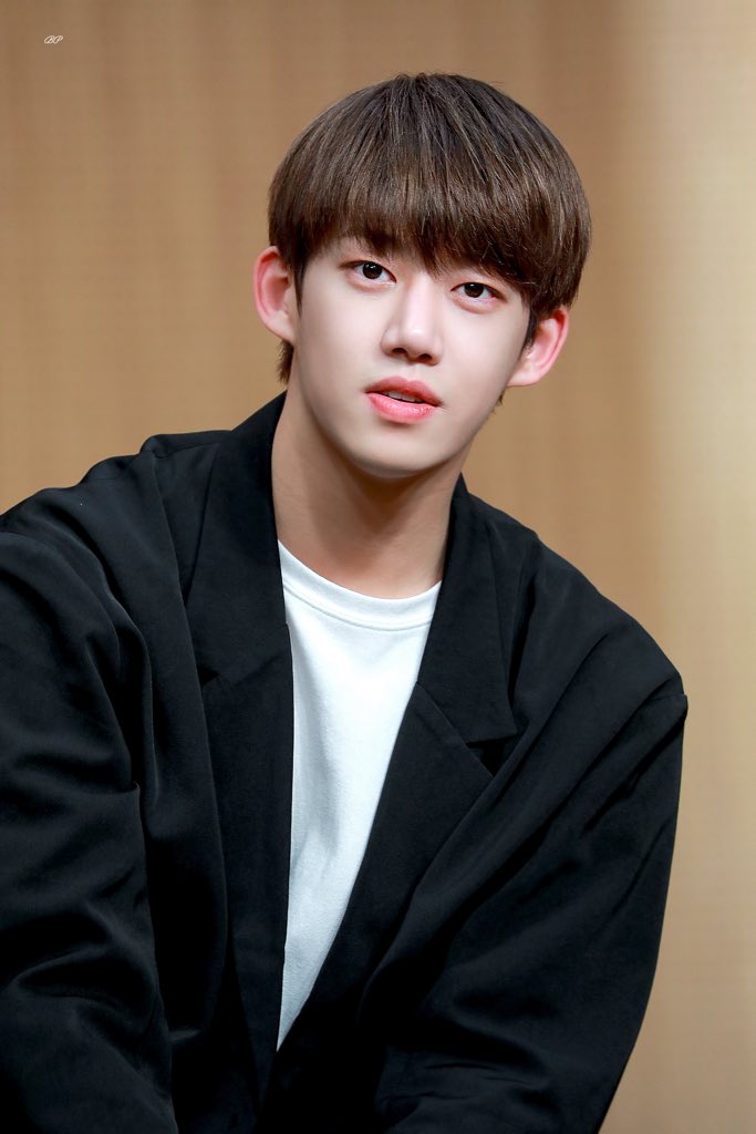 000923_com's tweet photo. [💛] 190906 목동

🔥 긴급 기자회견

| 준영에게 버블팝 심장을 |
|        다 주겠습니다        |
￣￣￣￣∨￣￣￣￣￣￣
　　　 ∧__∧
　  　(`･ω･´)
　　　Ｕ θ Ｕ
　／￣￣｜￣￣\
　|二二二二二二|

 #아이즈 #준영 #이준영 #IZ #JUNYOUNG #アイズ #ジュニョン #ㅈㅇ923  @official__IZ https://t.co/ut9jwQgrIV