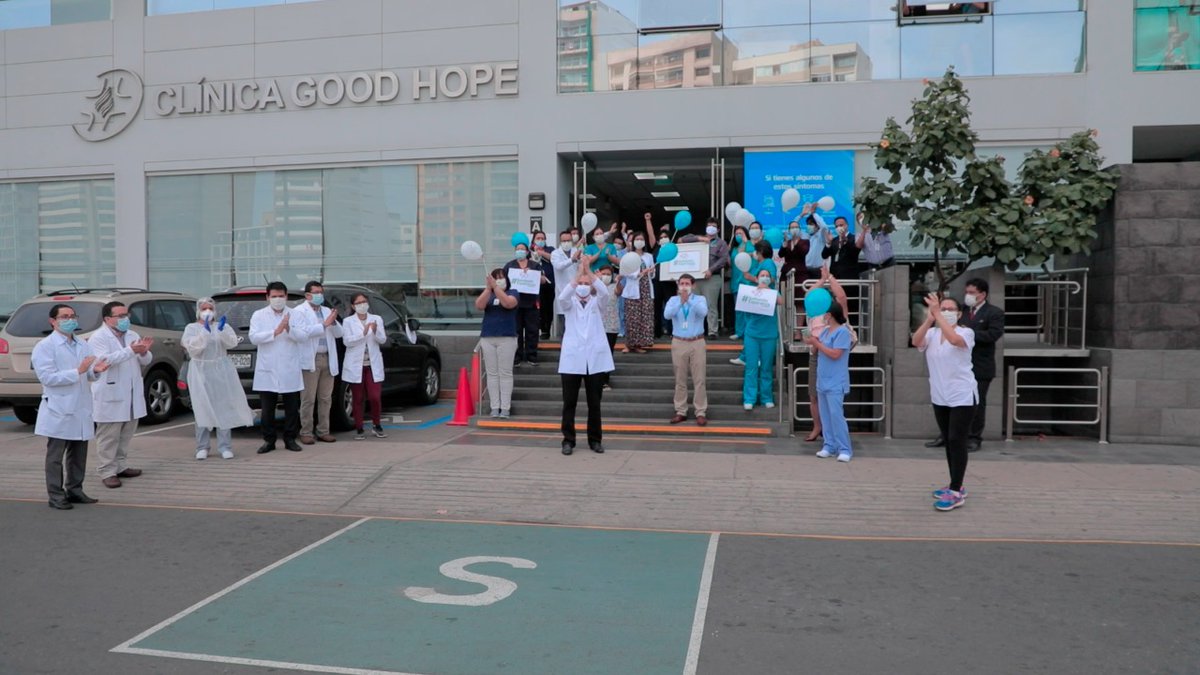 ClinicaGoodHope's tweet photo. Entre aplausos, música y sentimientos de gratitud a Dios, el personal de salud de la clínica Good Hope despidió a tres pacientes que dejan la clínica al ser dados de alta tras vencer el COVID 19.
Mira el video completo: https://t.co/shNcjkknNp https://t.co/QHmCTLDBid