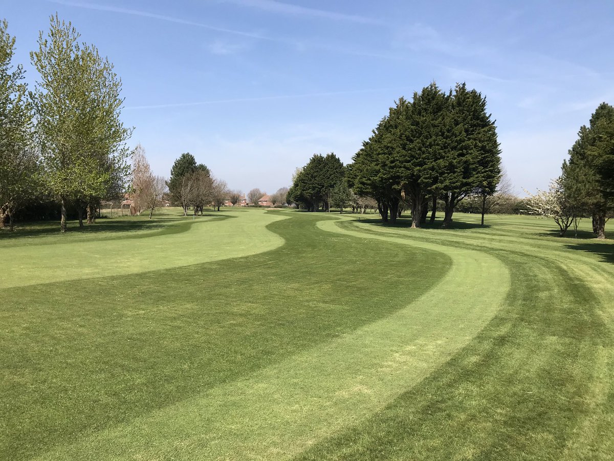 AthanClub's tweet photo. Busy week again doing essential maintenance ready for a long weekend #StayHomeStaySafe #greenkeeper #walesgolf https://t.co/04XpjuXuR6