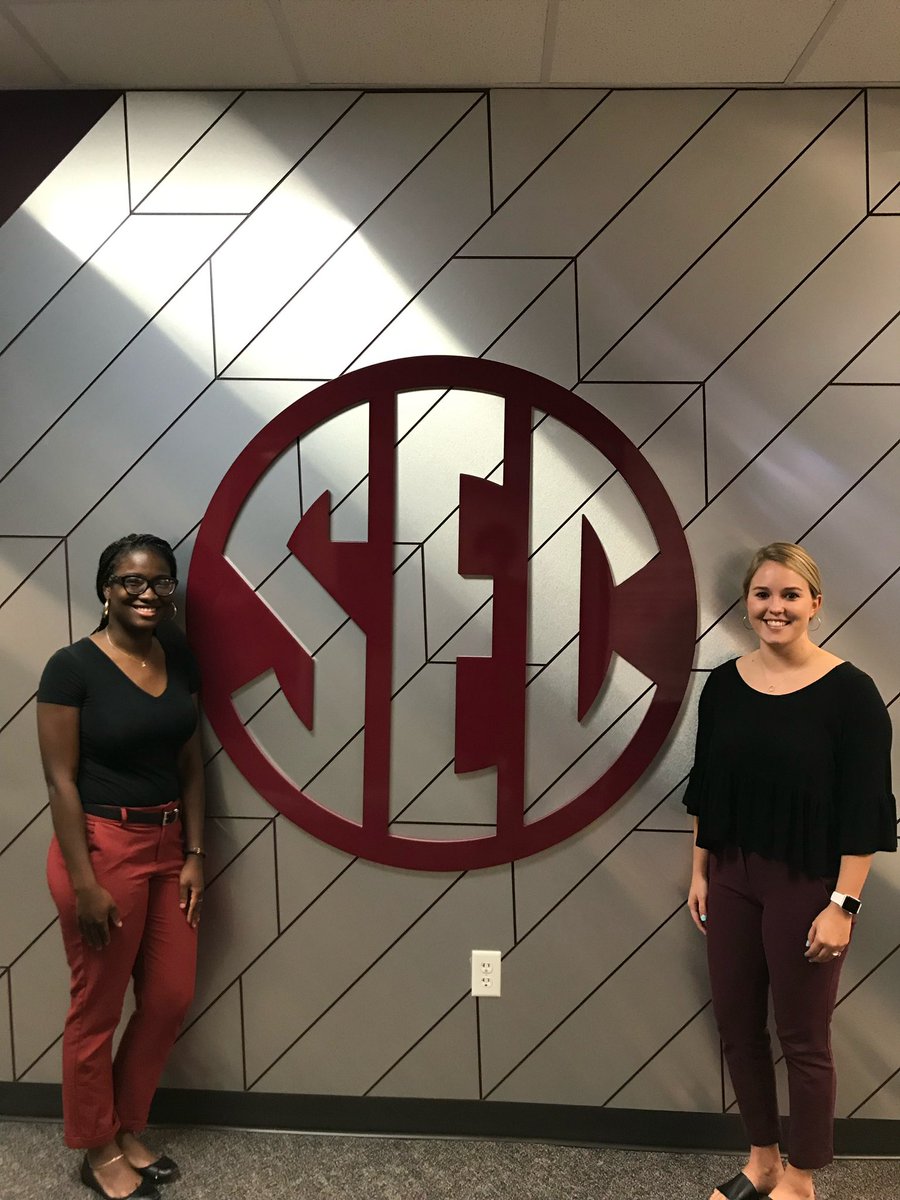 HarperLFletcher's tweet photo. Thanks for the nomination @GarrettB_44 and @jessgagnon37 Here are a few of my favorite photos from working in sports! Next I nominate: @AntonishiaM @UABCaitlin @kaschaer https://t.co/WkigL9c2Hp