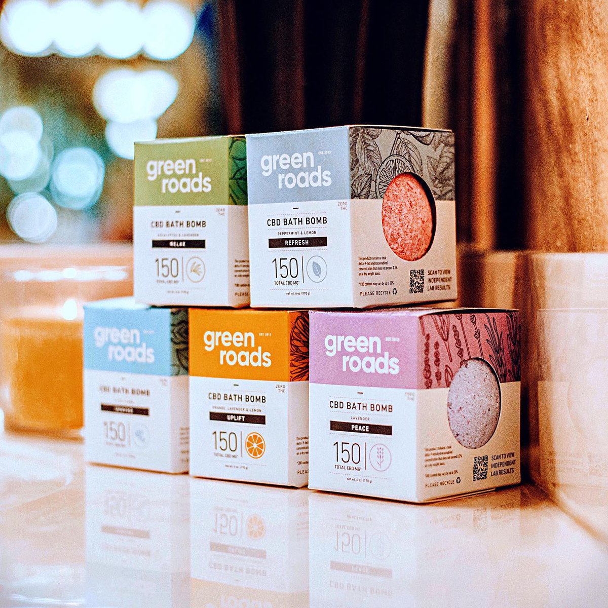 mio_creative's tweet photo. Loving how the new packaging for Green Roads turned out. 
** Photo from Green Roads.

#freelancedesigner #designer #GraphicDesign #packagingdesign #CBD #essentialoils #bathbomb #greenroads #miocreativedesign https://t.co/29RGQ4c3yv