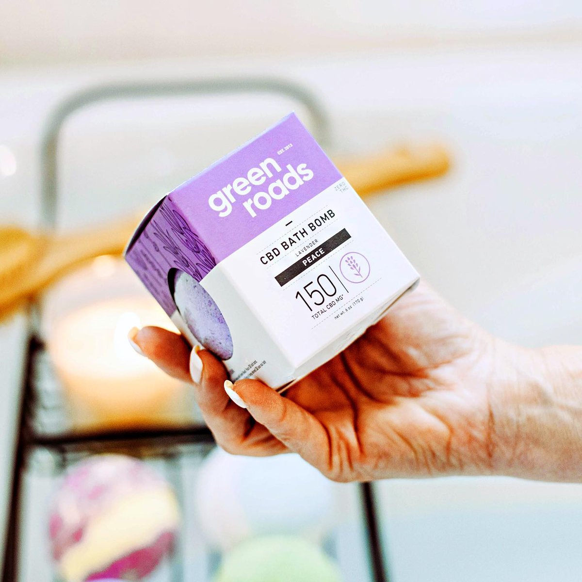 mio_creative's tweet photo. Loving how the new packaging for Green Roads turned out. 
** Photo from Green Roads.

#freelancedesigner #designer #GraphicDesign #packagingdesign #CBD #essentialoils #bathbomb #greenroads #miocreativedesign https://t.co/29RGQ4c3yv
