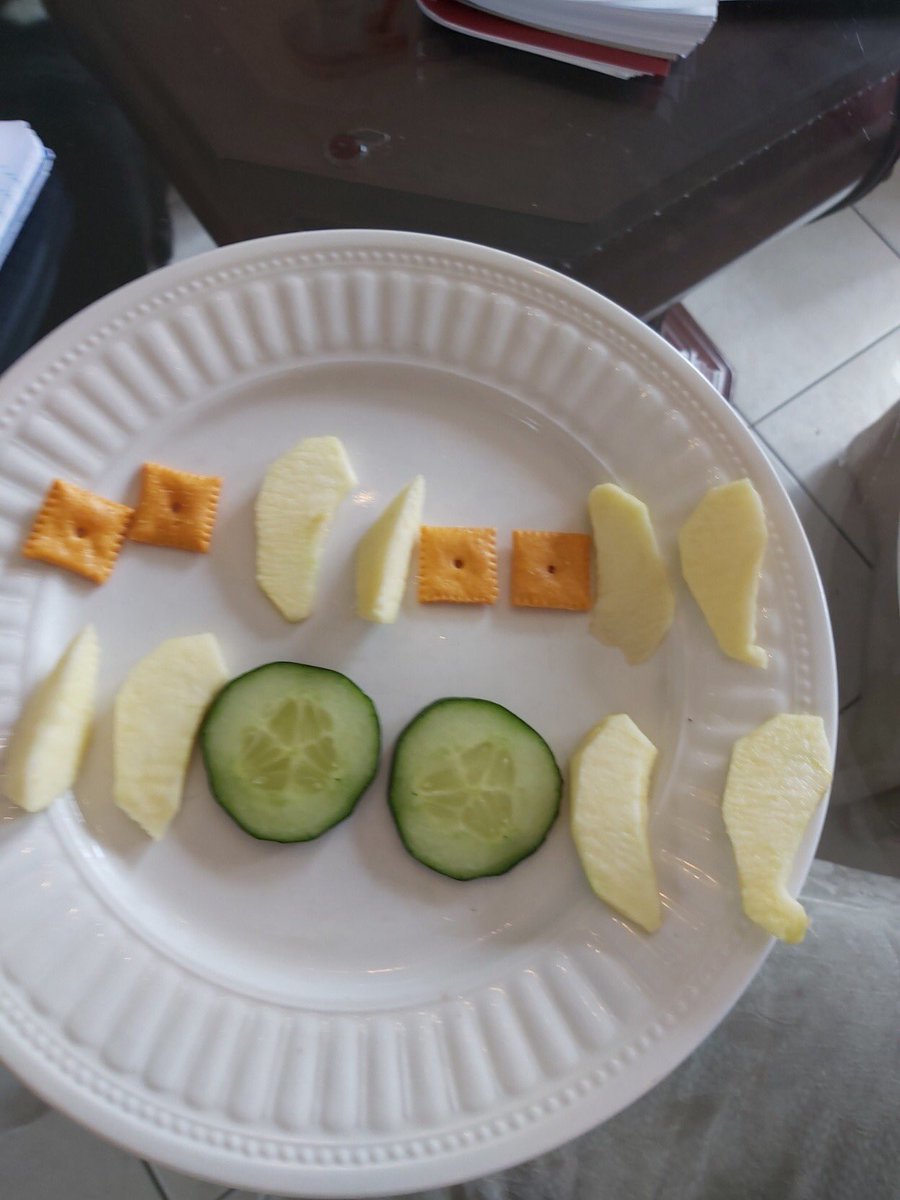 MsLevato's tweet image. One of our challenges this week on #distancelearning #handsonlearning #patternfun @StElizabethCES @PVNCCDSB 🥒🍓🥒🍓