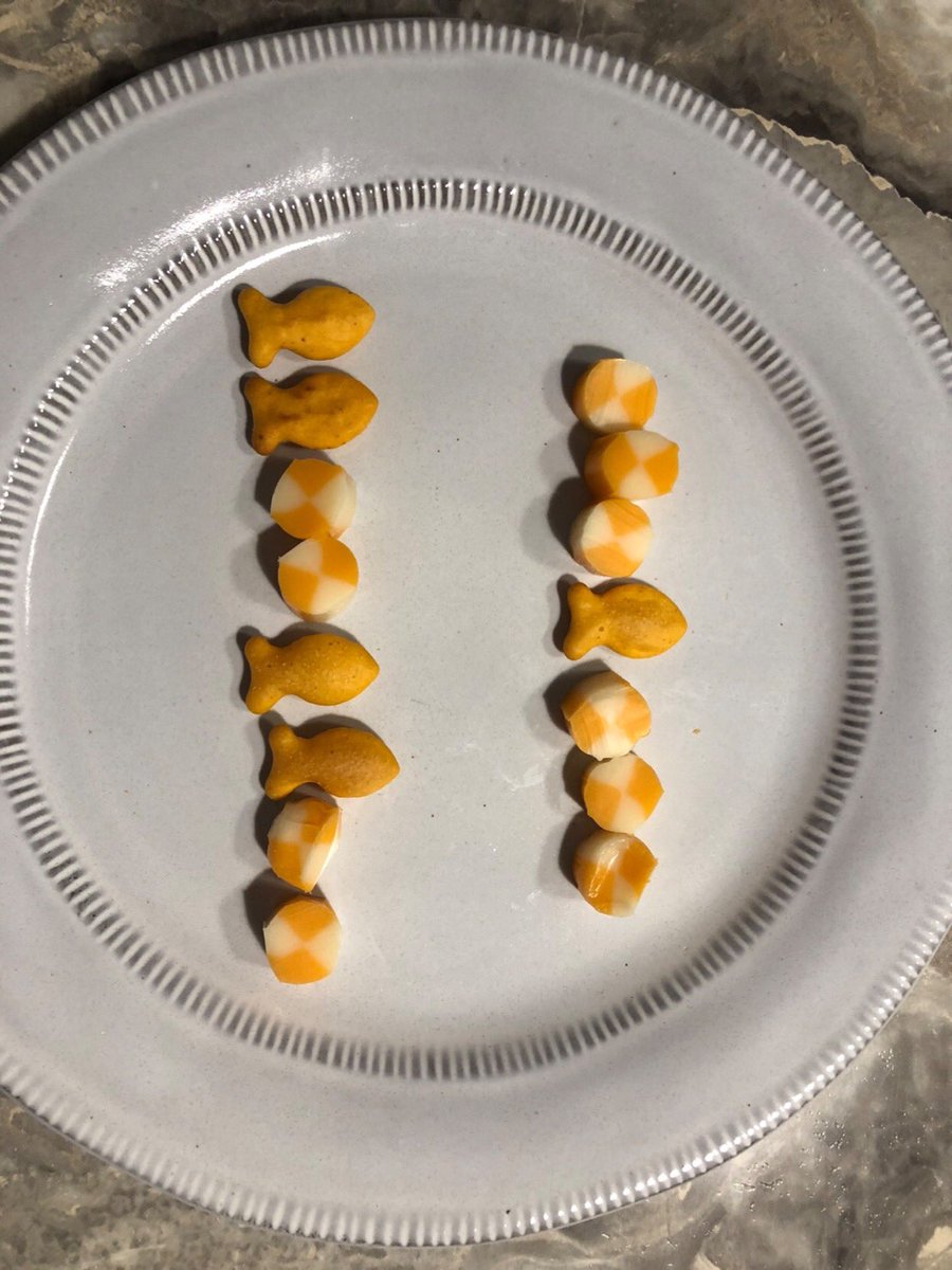 MsLevato's tweet image. One of our challenges this week on #distancelearning #handsonlearning #patternfun @StElizabethCES @PVNCCDSB 🥒🍓🥒🍓