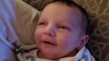 Throwback! First time we caught baby Mason smiling on camera. Love being his Dada! 
<a href="/TMXCompanies/">TMX Companies</a>
 <a href="/OBielss/">Gabes</a>
 #ThrowbackThursday
#ShareASmile