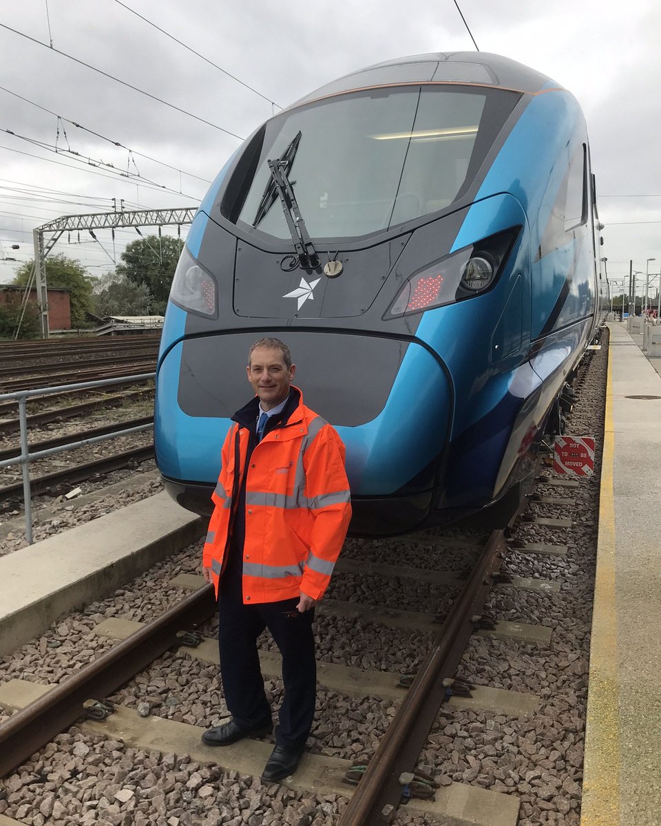 NFFC's tweet photo. Keep up the good work! 👏

This is Forest fan Glyn Brownley, a train driver for Transpennine Express at Preston. Thank you! 🙏

📩 Send in your pictures to keyworkers@nottinghamforest.co.uk #NFFC https://t.co/WZtP5J9Ska