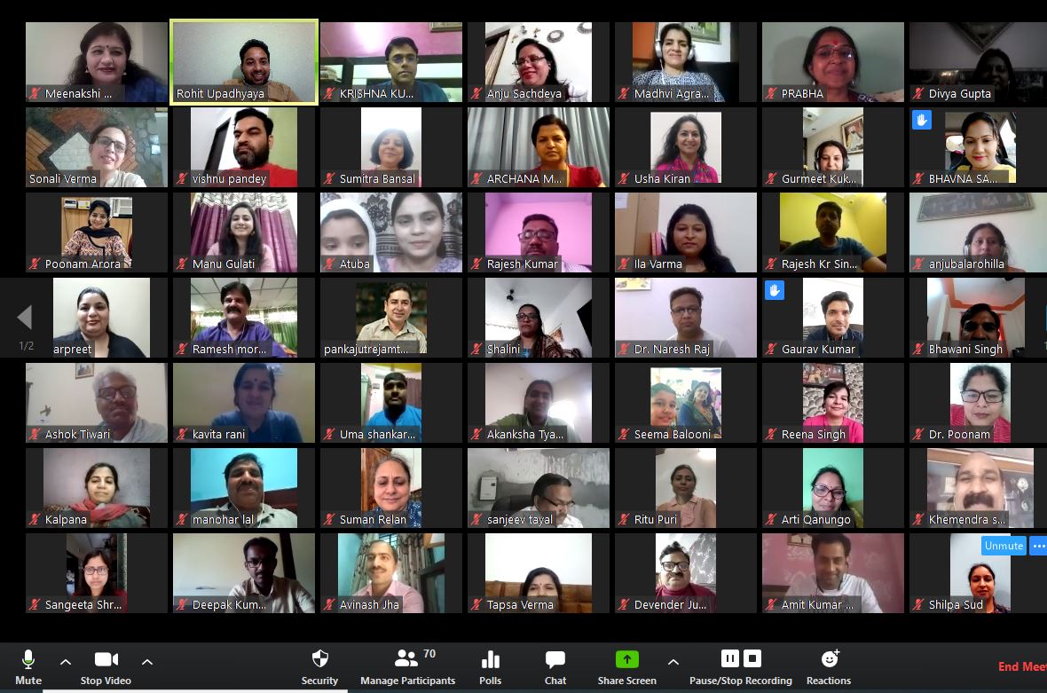 Krishna_Cie's tweet photo. Learnt new things while interacting with my colleagues of #DelhiGovtSchools on Sociocracy
#DemocraticClassroom
It's impt that nobody feels neglected
Thnx
@SonaliVermaMT
@Ila1576
@IamCJha
@rohit_upadhyaya
@ManuGulati11
2 mk session lively https://t.co/Yui52vBVos