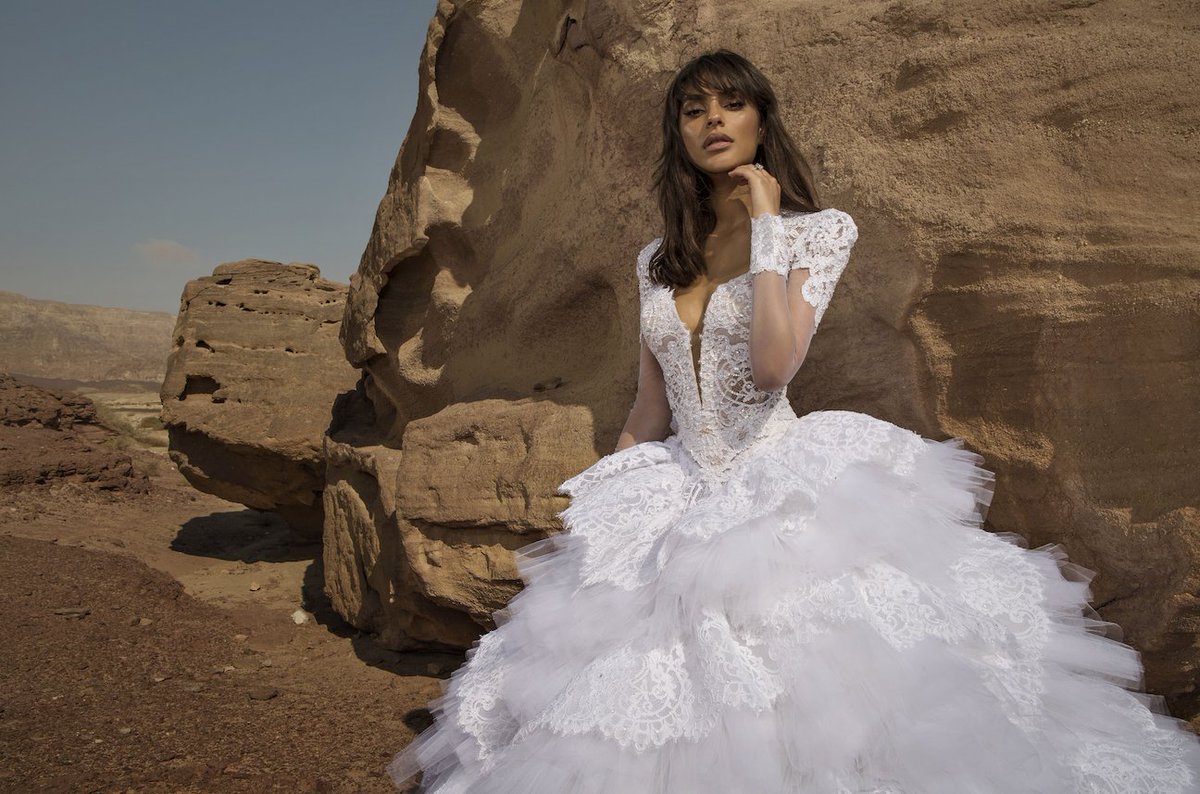 pninatornai's tweet photo. #TBT to the #WindUponWater finale gown!
Photo: Alexander Lipkin https://t.co/yTpwD61URf