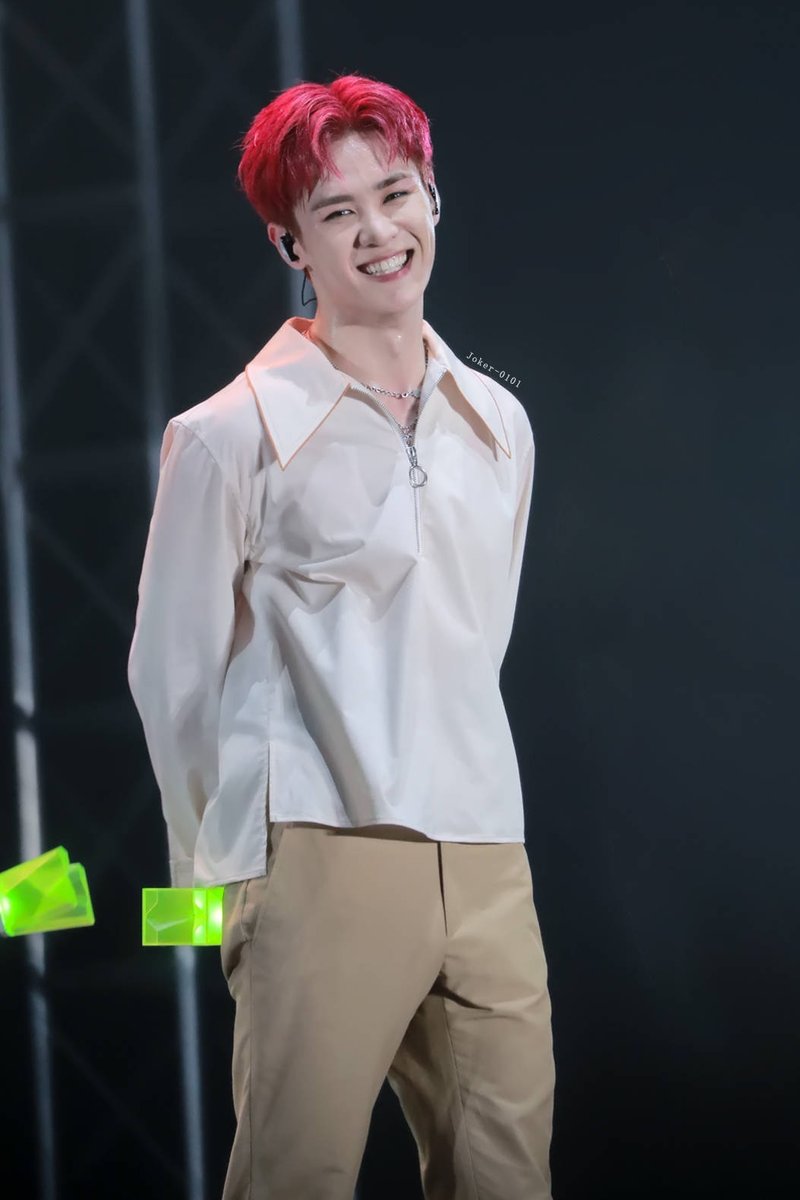 Thread of kun (Qian kun/钱锟) smiling because: