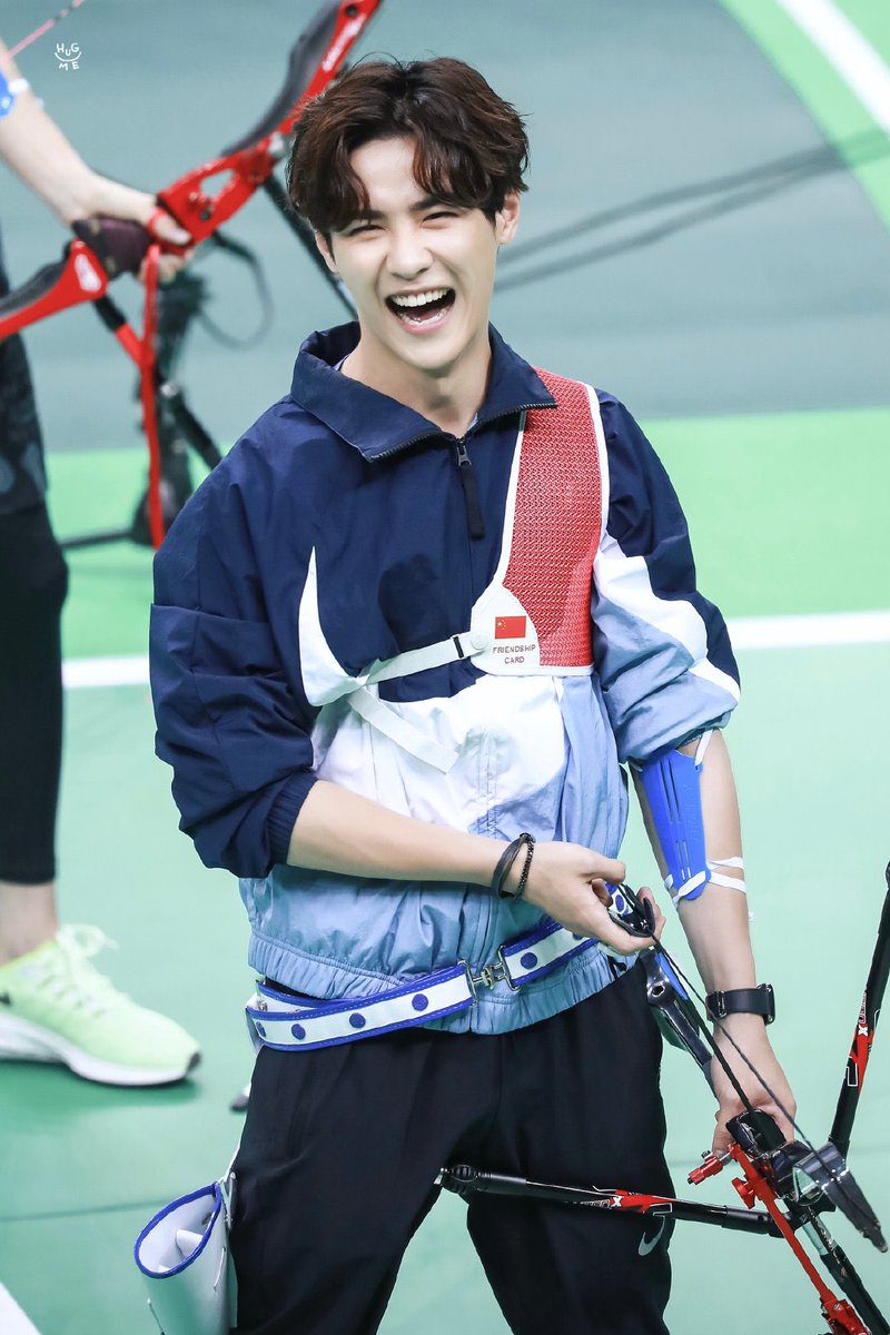 Thread of kun (Qian kun/钱锟) smiling because: