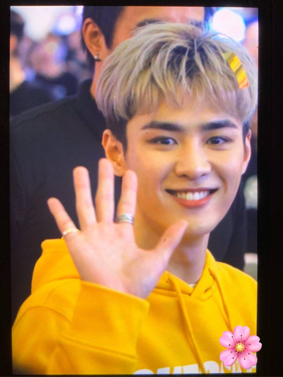 Thread of kun (Qian kun/钱锟) smiling because: